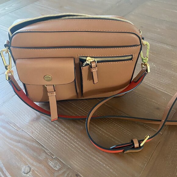 Calvin Klein Rossa Crossbody bag - Picture 1 of 4